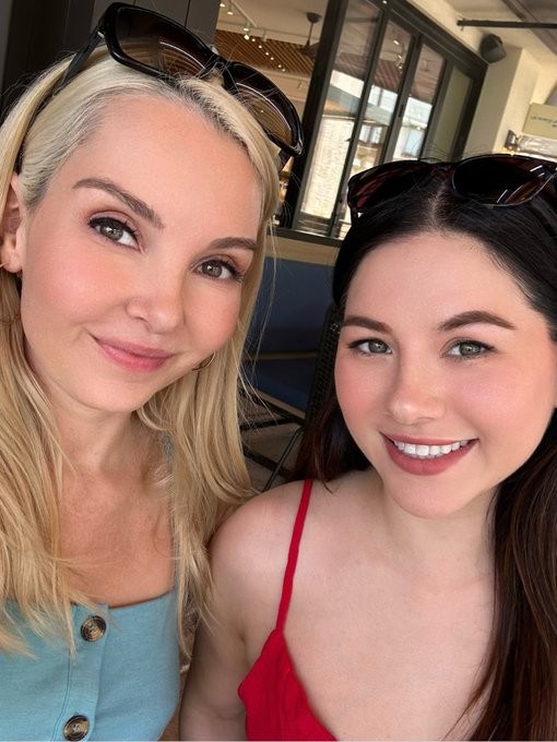 1 pic. The Birthday celebrations continue! @shylajenningsxo https://t.co/oIW39LDC1H