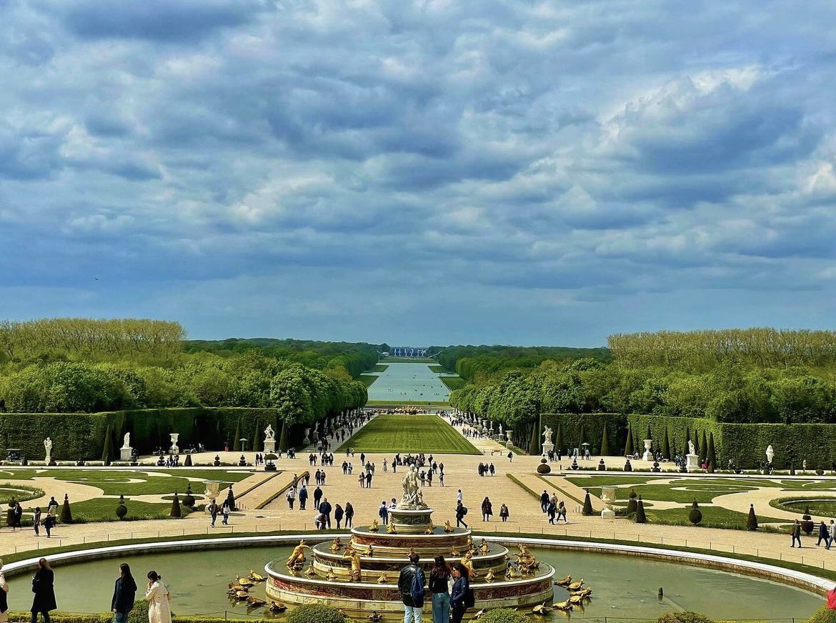 Exploring the magnificent Château de Versailles 
#ExploreUniworld 
📷 Cruise Manager Pierre
