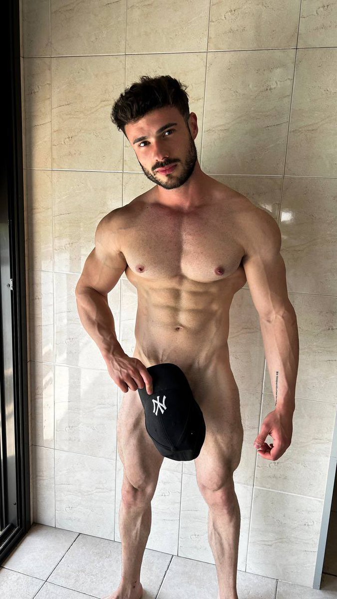 RT if you want I send you the 🔥 pic 😏