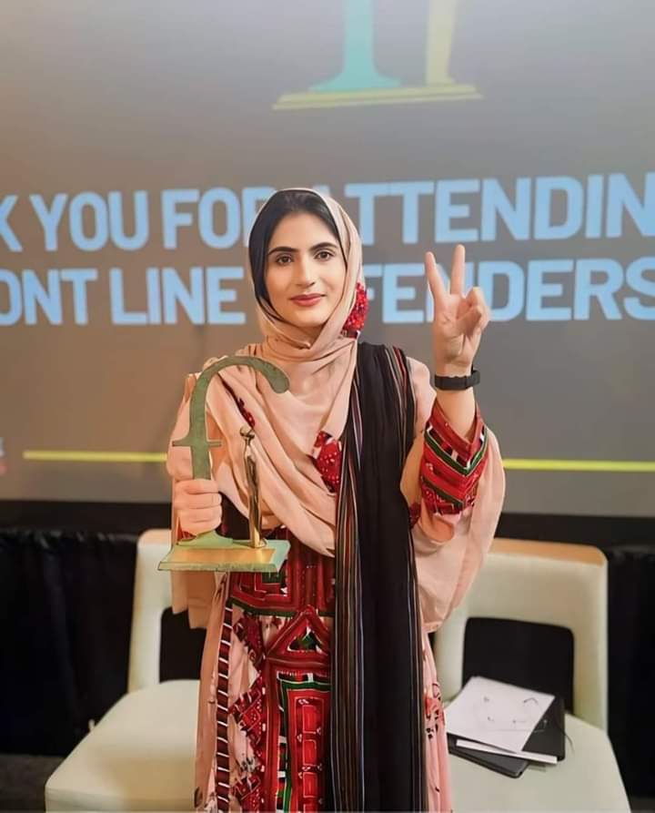 ArifBal76156719's tweet photo. congratulations to @SammiBaluch💐
#FrontLineDefender
#BalochWomen
#MarchAgainstBalochGenocide
#EndEnforcedDisappearances
#Balochistan
@VBMP5 https://t.co/kJ6MmtWiRG