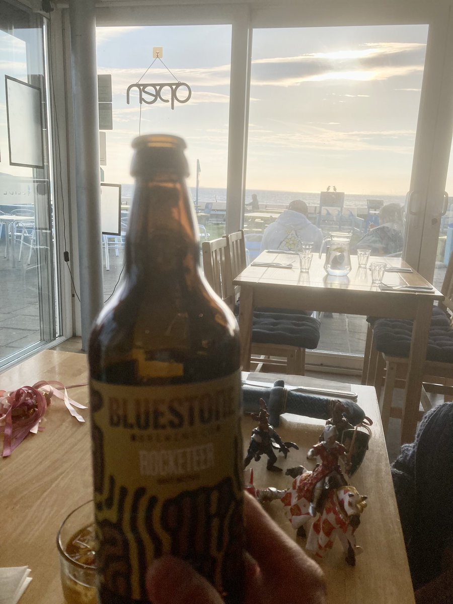 ServiliusPulex's tweet photo. Thoroughly enjoying a pint of @BluestoneAles Rocketeer at Sunshine Italian restaurant, Broadhaven beach #Wales #TopBeer #greatfood https://t.co/jGx7qUNZhk