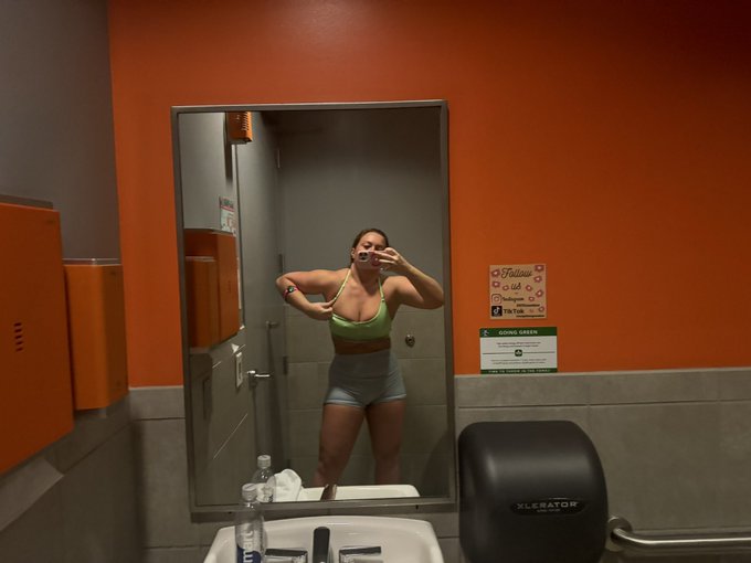 Another one ☝🏼 https://t.co/xi83hSZSdV