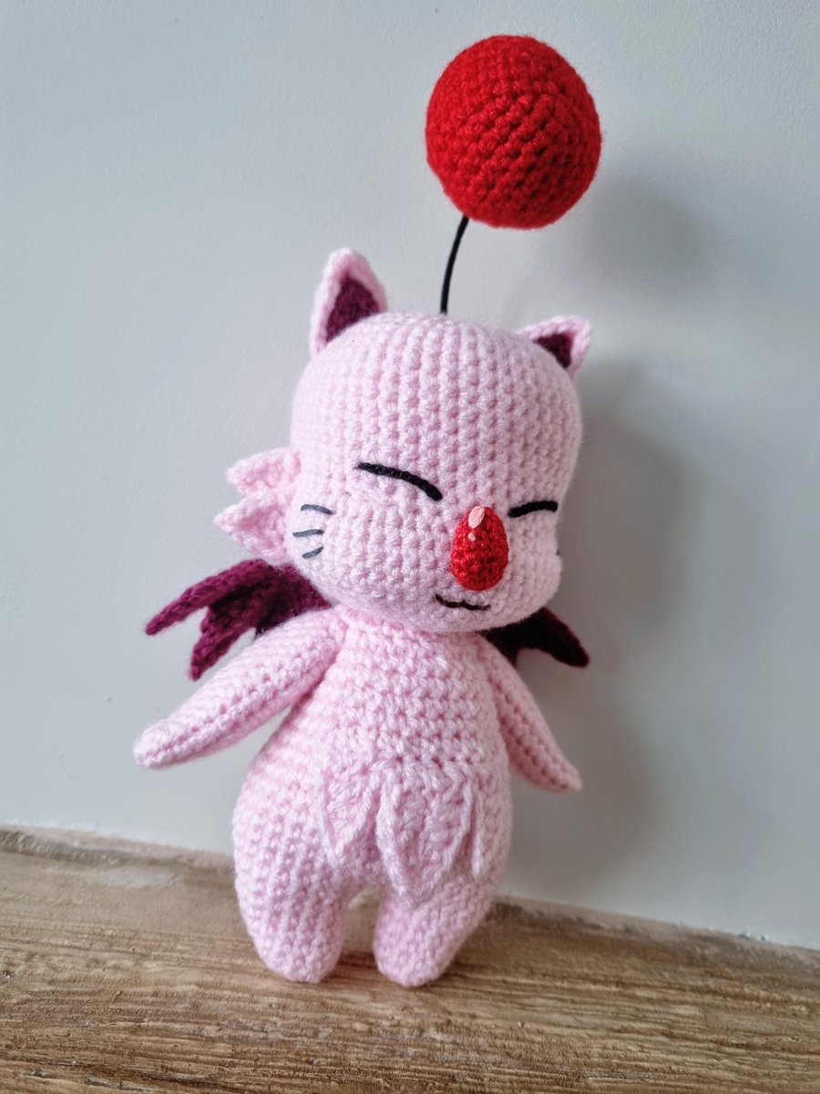 A Final Fantasy 9 Moogle! 🔴

Started off as an idea playing about with spare pink wool then grew into making the whole thing.
#ff9 #moogle  #finalfantasy