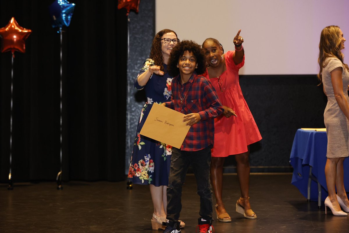 Gateway_Gators's tweet image. #GatewayGators🐊 Congratulations 🎉 to all of the 5th grade scholars on their promotion to 6th grade. 🎓  You all did a fantastic job this year and we wish you nothing but success in your endeavors.#LeeSchools