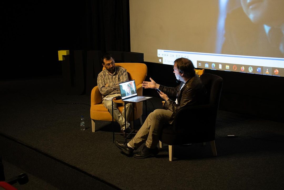 UAFFestival's tweet photo. 🎤Sinema ve Afet
Dr. Cem Kayalıgil moderatörlüğünde ve Niall Kennedy’nin katılımıyla Sinema ve Afet ilişkisini derinden inceledik.
#uaff #uaffest https://t.co/exwAYU2c3h