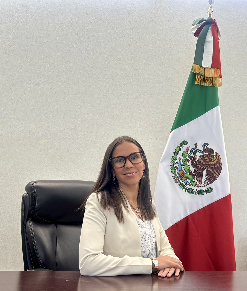 ConsulMexAlb's tweet image. El equipo de @ConsulMexAlb se congratula en darle la bienvenida a la Cónsul Patricia Pinzón (@patriciapinzon), quien hoy toma posesión como Titular en esta representación consular. La Cónsul @patriciapinzon es diplomática de carrera con cerca de 20 años de experiencia en @SRE_mx.