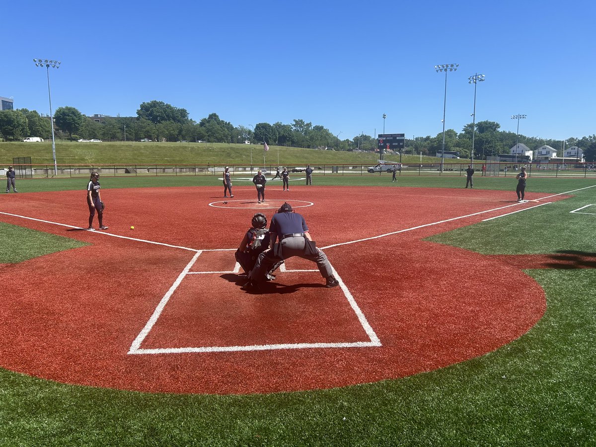 Back here for the last semifinal for our local teams as Austintown Fitch continues defending their 2023 State Title against Fairfield. Winner takes on the Anthony Wayne/Watkins winner tomorrow at 6:15 @Malutic_Live @austin_malutic @real_ryangordon