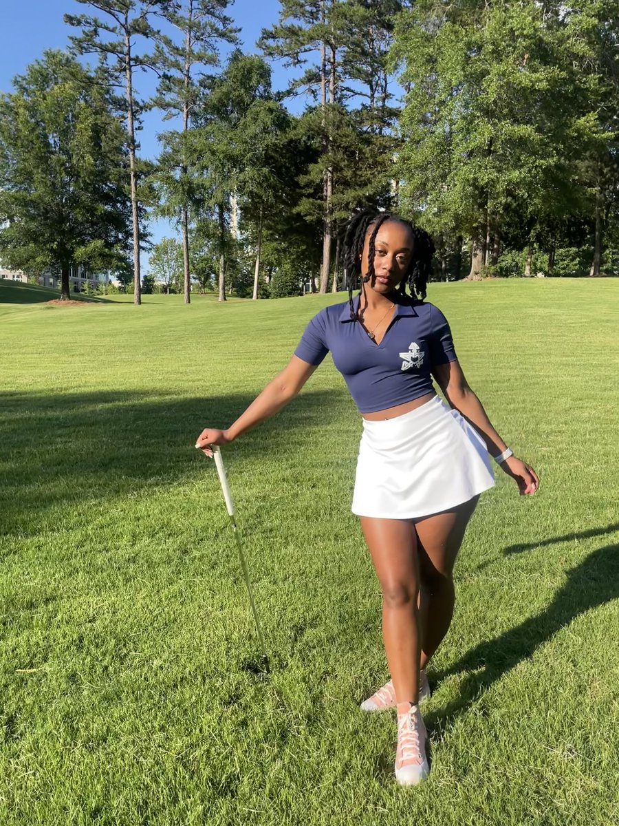 don’t ask where the golf ball is 😵‍💫