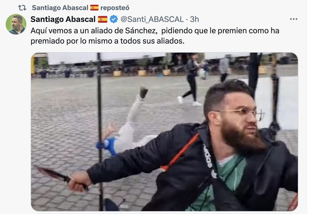 Intolerable. La ultraderecha en estado puro esparciendo odio. Feijóo no puede seguir callado, mirando para otro lado. Un demócrata condena esto sin matiz. A España se la defiende frenando a estos ultras que solo saben insultar, odiar y dividir. En política no vale todo. BASTA.