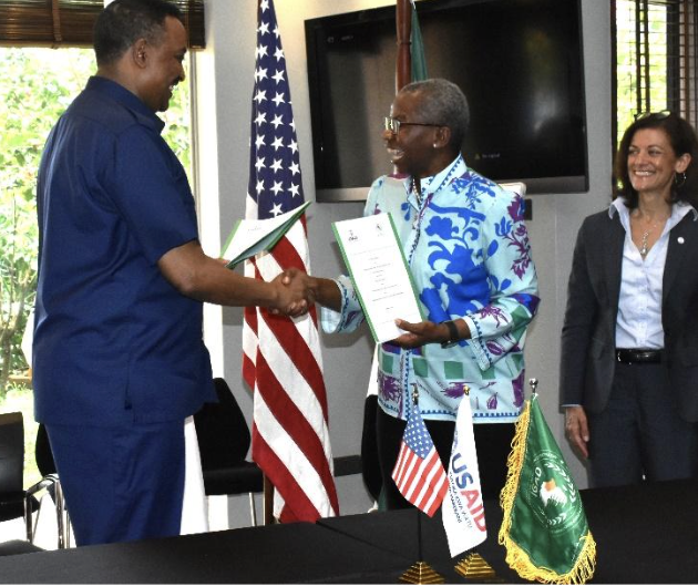 MuyangwaUSAID's tweet photo. Congratulations to @IGADsecretariat technical staff under @DrWorkneh for the milestones achieved! The 2024-2026 Development Grant Agreement extension will advance our mutual goals in resilience, food security, economic growth, health systems &amp; climate change in the IGAD region. https://t.co/SexXK885un