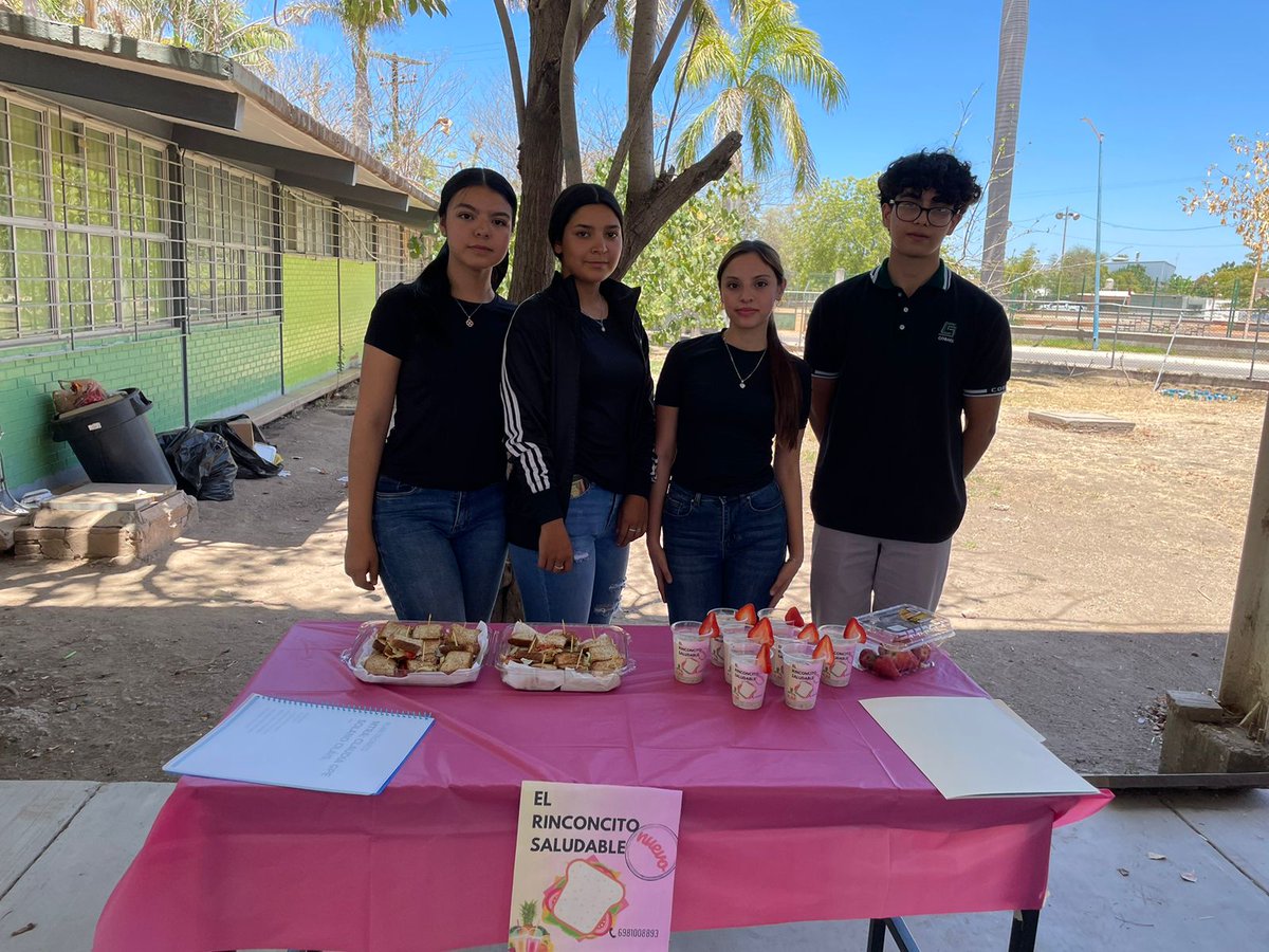 COBAES_07's tweet photo. #NoticiasCOBAES 🗞️ Estudiantes de la Formación para el Trabajo de #Emprendedores y #Empresarios, asesorados por la Prof. Gladys Herrera y la Prof. Claudia Solano, en la presentación final de sus #ProyectosDeNegocio de las asignaturas de "Plan Técnico" y "Proyectos de Negocio". https://t.co/0Stsucnoyi