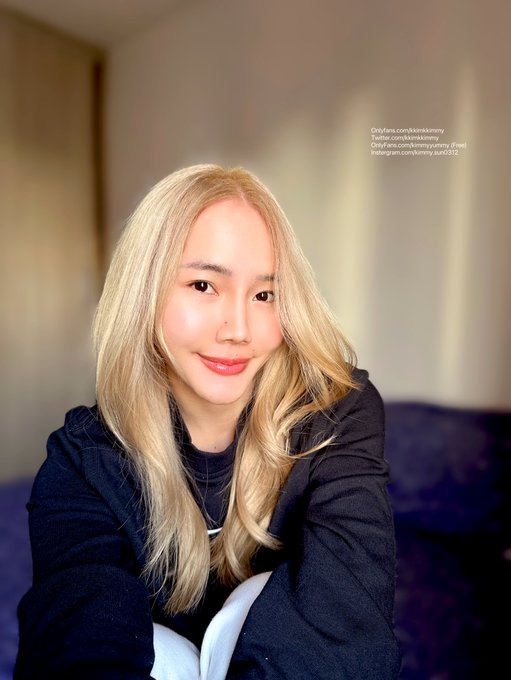 &ldquo;I found you on                 &ldquo;I found you on   Instagram&rdquo;                           Twitter&rdquo; https://t