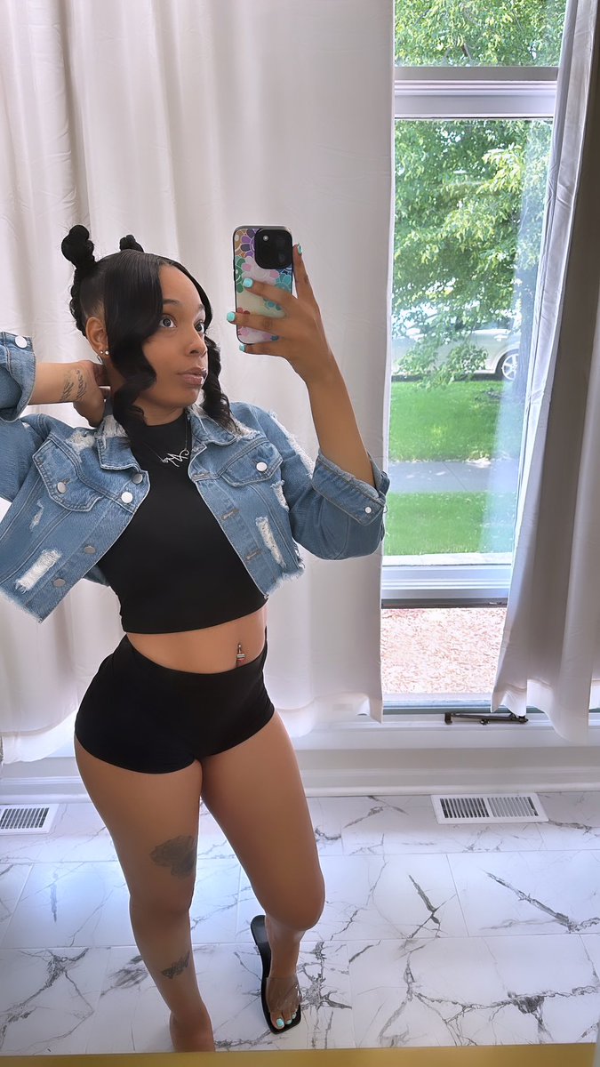 A1AndForeign__'s tweet image. It ain’t hard to get up wimme I’m not even hidin’ 🤣👅