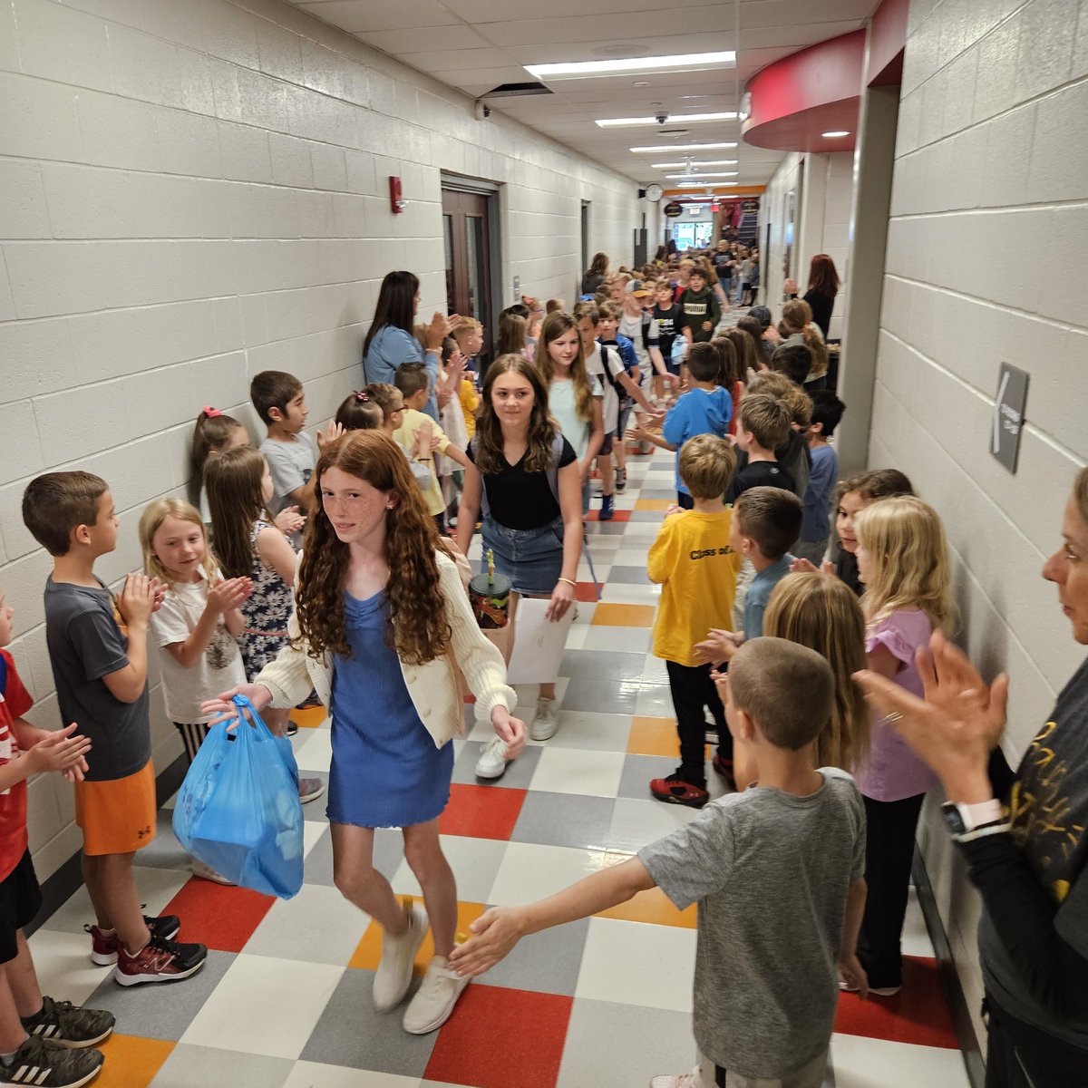 Mrs. Weber tweet media