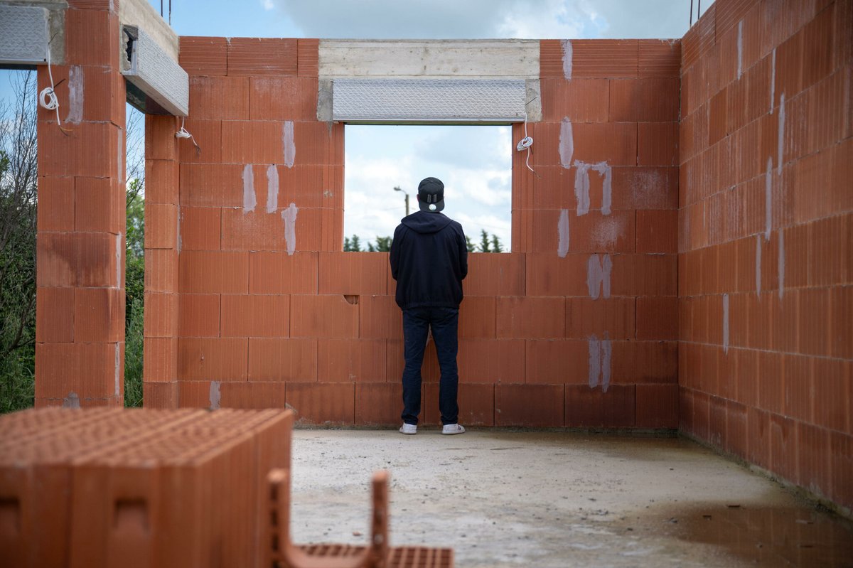 Expulsé vers la Tunisie en février, l’imam Mahjoub Mahjoubi détenait une société de construction de maisons individuelles dans le sud de la France. En cessation de paiements, elle laisse sur le carreau une dizaine de propriétaires et plusieurs artisans

➡️ l.leparisien.fr/Mj6x