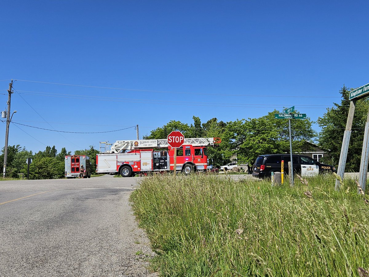 #HaldimandOPP is on scene of a 2-vehicle collision at Haldimand Rd 66 & Abbey Rd near #Caledonia in @HaldimandCounty. Road is accessible but delays may occur during vehicle removal. #OPP recommends avoiding the area if possible. One driver transported as precaution^pc