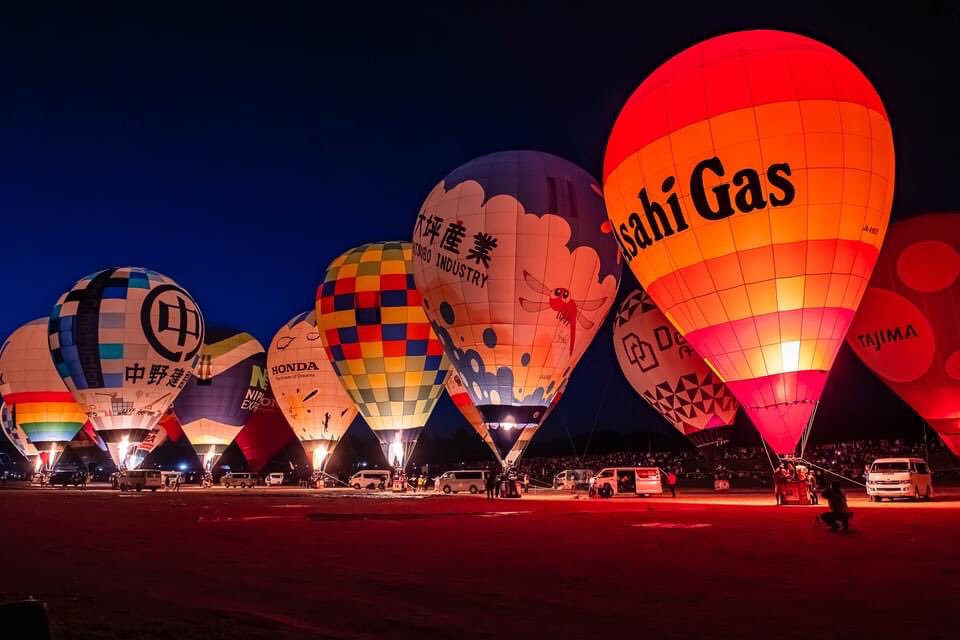 今更ながら先月GWの写真をあげ。今年も昨年同様、長野遠征へ。佐久バルーンフェスティバル、初日に狙った場所はいまいちだったけど某公園で休憩してたアサヒバルーンクラブの方達とも偶然に会うことが出来ていい一日でした。
#佐久バルーンフェスティバル 
#アサヒバルーンクラブ