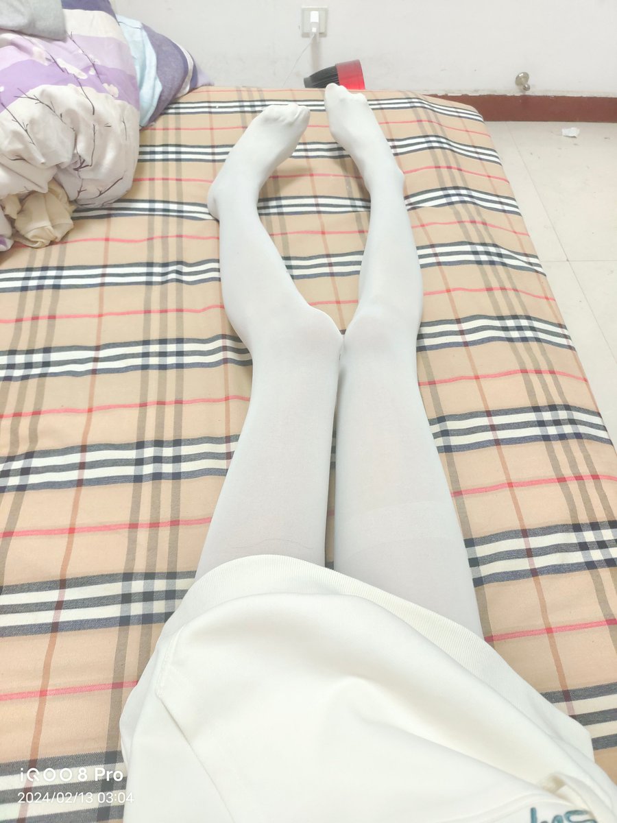 Deadyang2's tweet photo. 搞不懂生活，也搞不懂人 https://t.co/TBstDYO17J