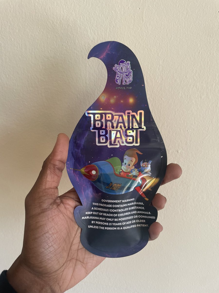 fauxfresh's tweet photo. Think…think…THINK 🧠⚛️ https://t.co/u1KyunJjmA