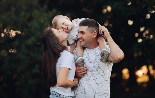 Reunificación familiar en Canadá: ¿Qué opciones hay disponibles?👨‍👩‍👧‍👦🛬🇨🇦

Los familiares directos de residentes permanentes cuentan con facilidades en los procesos migratorios📝🗂️👍

Conoce más acá⬇️⬇️⬇️

calgaryhispano.com/publicacion/re…