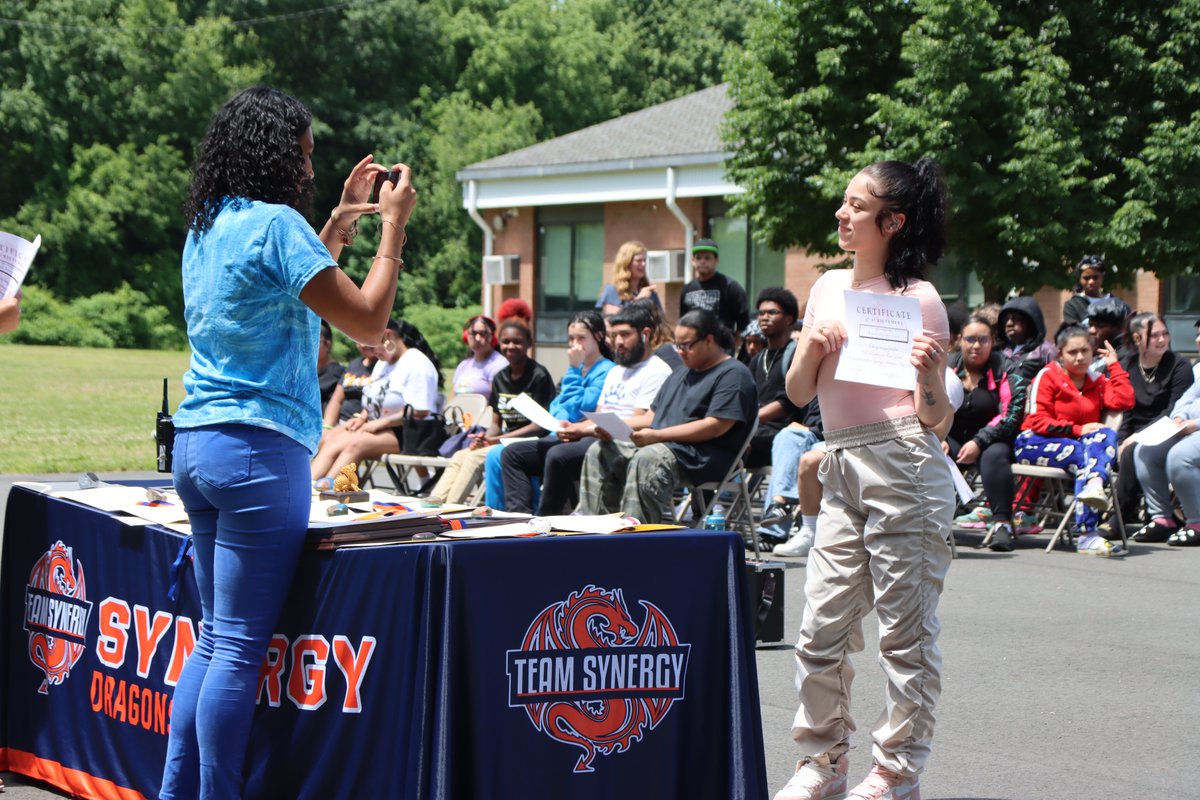 EastHartfordPS's tweet photo. Synergy Alternative High School held its annual awards ceremony today recognizing students who demonstrated excellence in different academic subjects, as well as areas like community service, attendance and leadership. #EHPSPride @SynergyHS https://t.co/0IlWj2iKgd