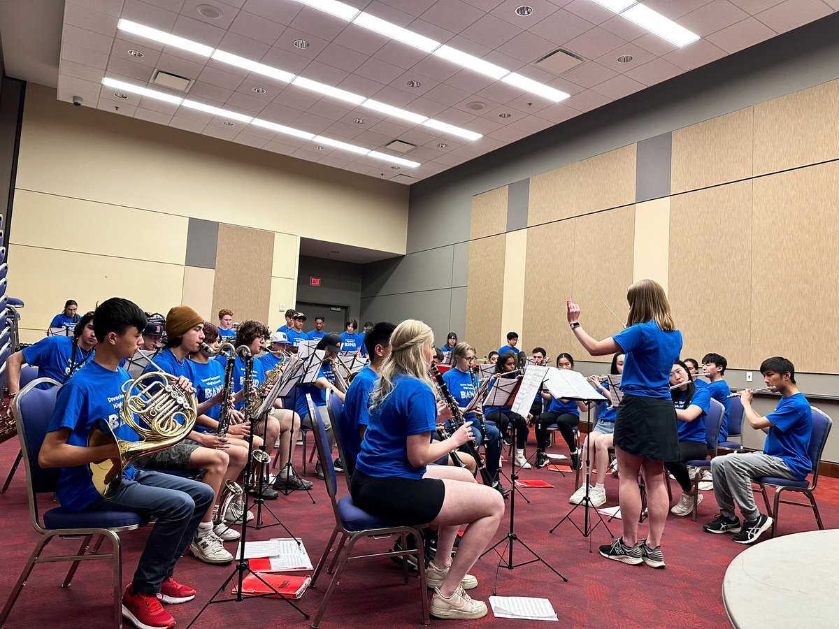DSFPArts's tweet image. The HS Regional Band performed at the Great East Festival and earned GOLD! Bravo! @DSteachlearn @SixFlags @doversherbornhs