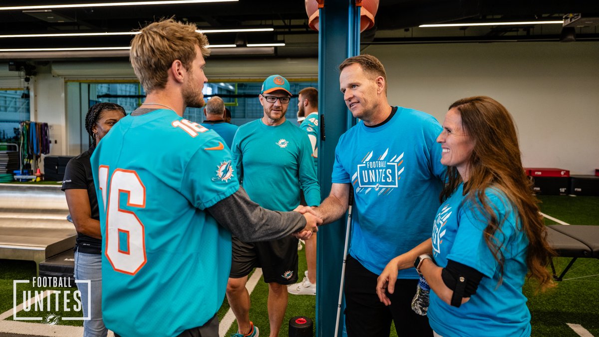 Miami Dolphins Foundation & Community Relations tweet media