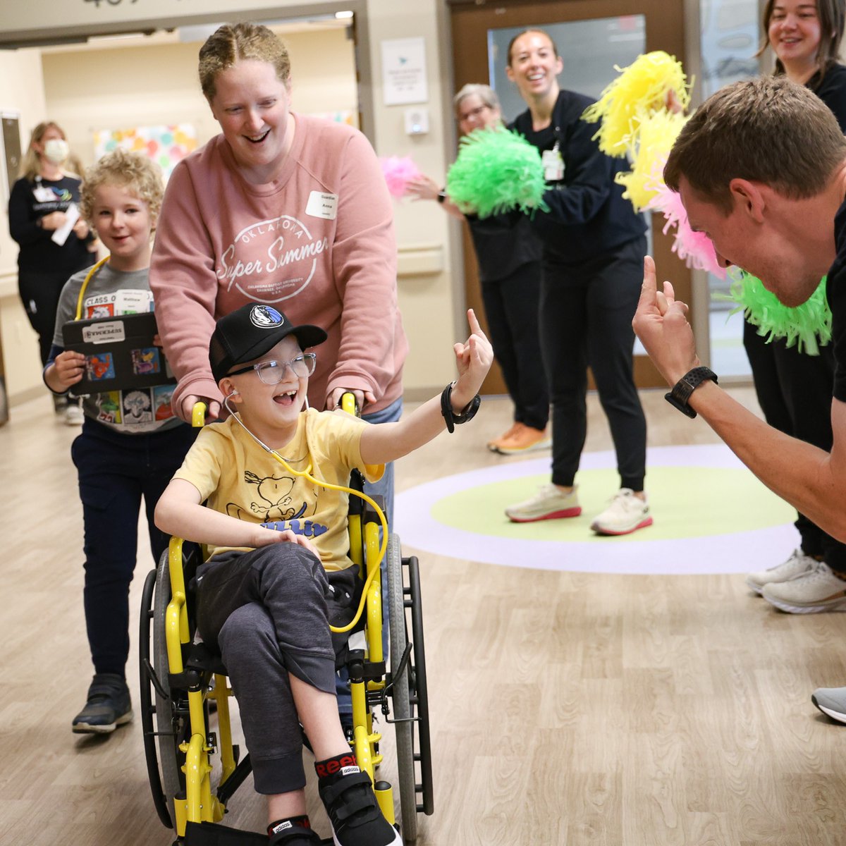 bethanychildrns's tweet image. Maverick headed home yesterday, and his smile says it all! Wishing him and his family all the best 💙

#HeadedHome #BethanyChildrens #AnchoredInHope