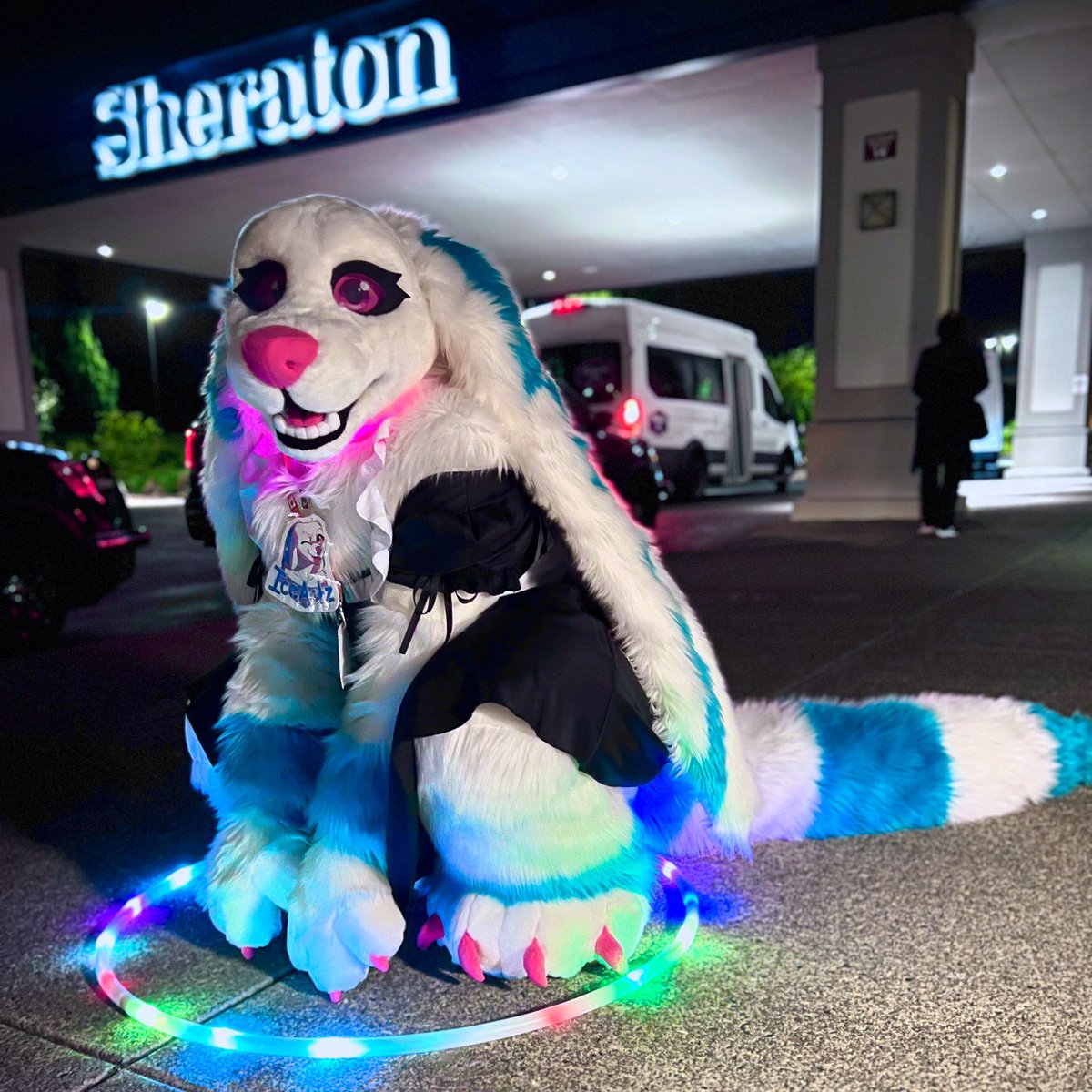 Happy #FursuitFriday! I had a blast hanging out with my best friends this past week at #Furlandia2024 and Oregon. I'm gonna miss them when I head home!
