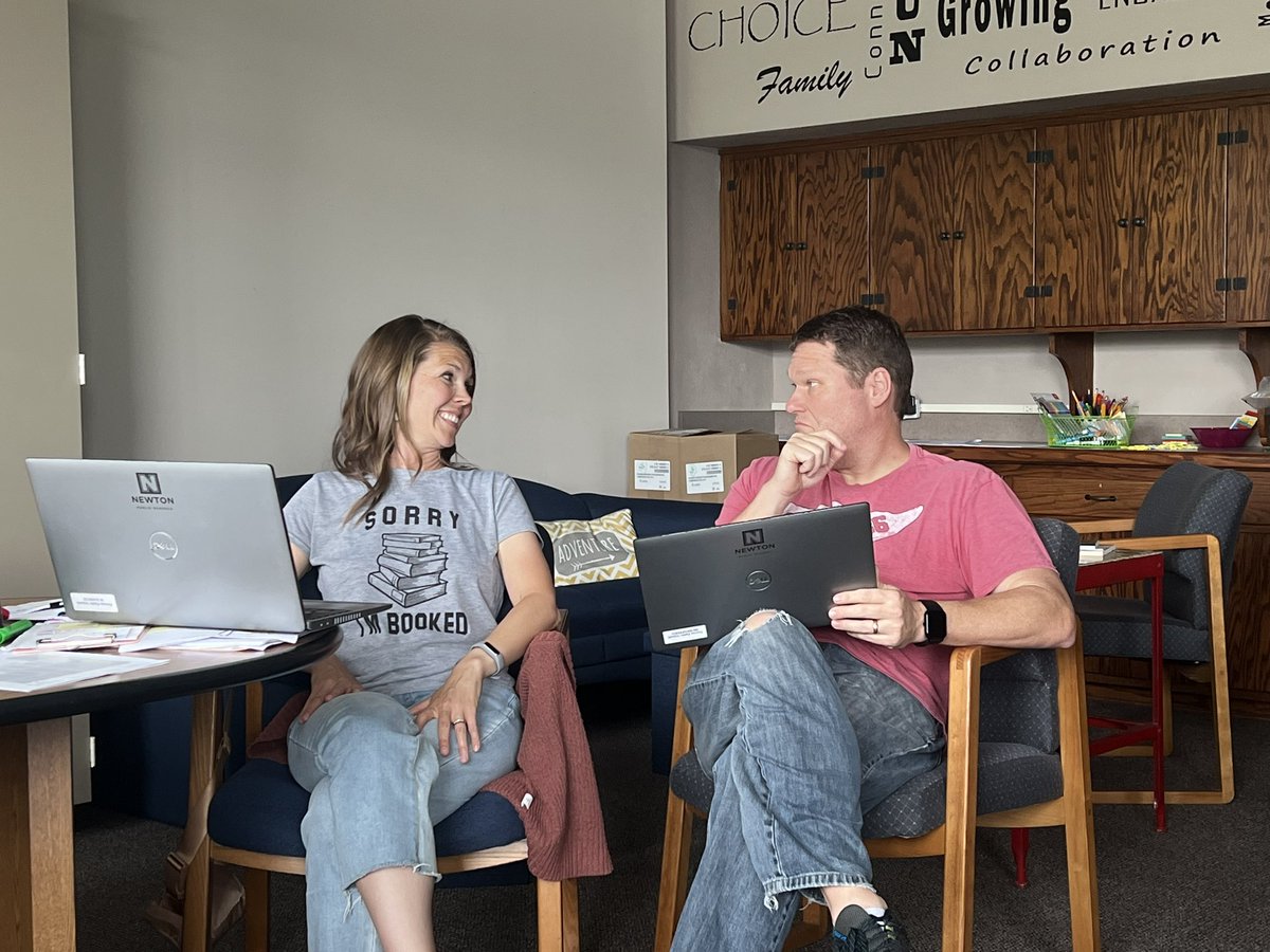 BEST way to enjoy my last day of teaching our rockstar teachers! 🖤💛 Designing courses, orientation, assessments &amp; authentic learning experiences for our newcomer program! Man am I going to miss this!!