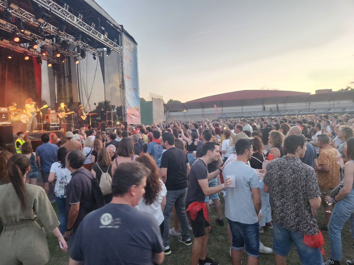 Vino DO La Mancha tweet media