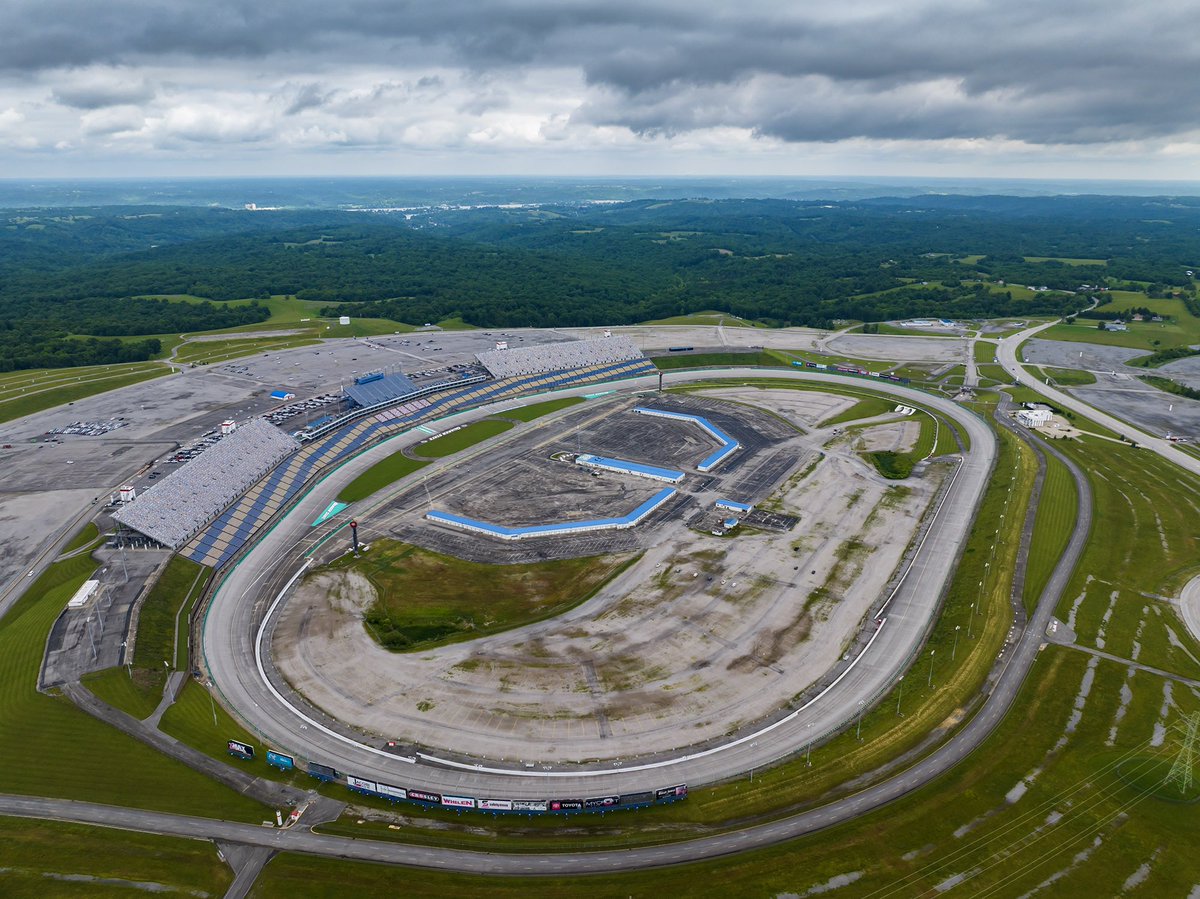 rebilasphoto's tweet photo. Four more shots from last weeks flight over Kentucky Speedway. #bringbackkentuckyspeedway
πΈ @rebilasphoto https://t.co/dWVhpAHuRY