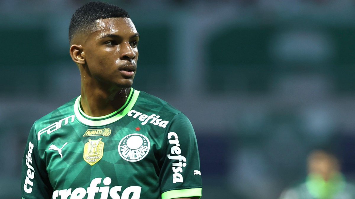 OjoFutbol's tweet photo. El West Ham está cerca de fichar a Luis Guilherme por 30 millones de euros! ⚔️💰

Palmeiras se quedaría con el 20% en reventa.

Fuente: @FabrizioRomano https://t.co/zsvBRGpDOH