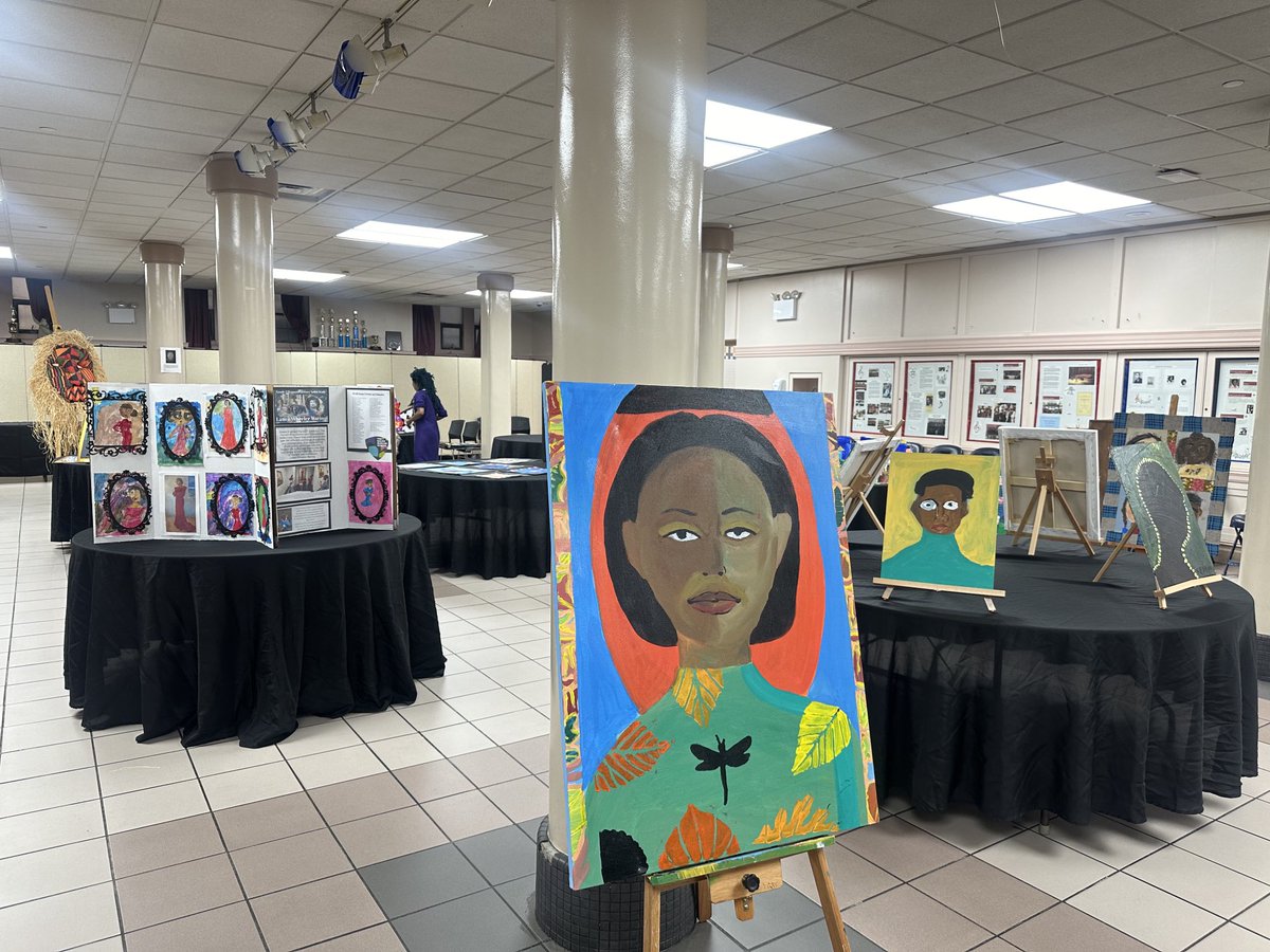 HARLEM_POWER's tweet photo. Getting ready for our special tribute to our Harlem artist Faith Ringgold. Our talented ⁦@NYCSchools⁩ students from  @District5NYC will perform &amp; showcase their artwork inspired by Faith. Let's ensure that Faith's legacy continues to inspire future generations! #TheMECCA https://t.co/V951Lo5dXR