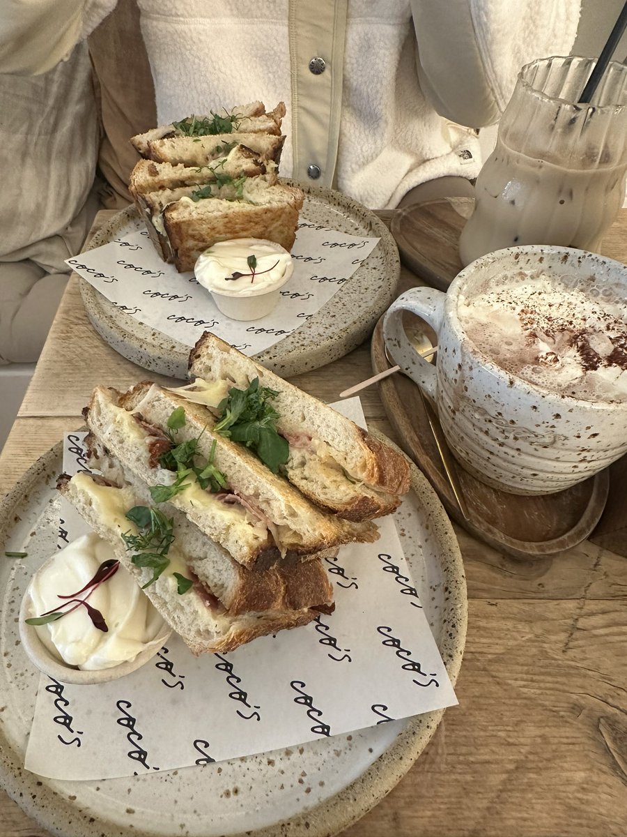 Miss M Thomas tweet media