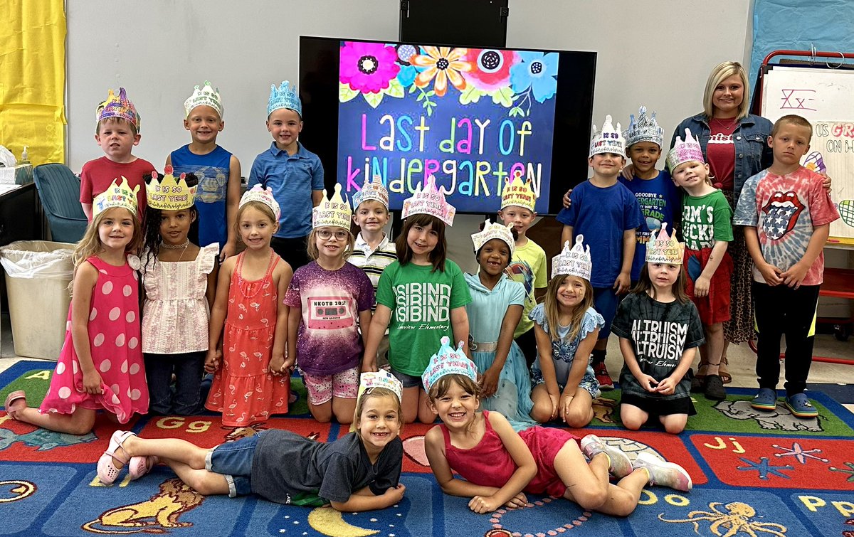 LVERains's tweet photo. K is so last year!! #FutureFirstGraders Cheers to another year with an amazing class!! I will truly miss these kiddos!! 🦁💙 #LVEBelongs https://t.co/8eWbCMKpkC