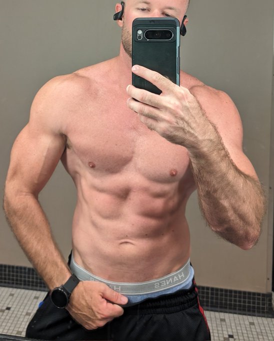 Feeling freaky this Friday? https://t.co/ld5K5Vt3ue