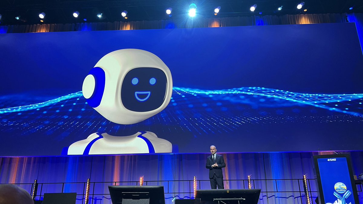 Extraordinary guest at the opening ceremony or maybe a new EAACI member? 
#eaaci2024 #openingceremony #AI