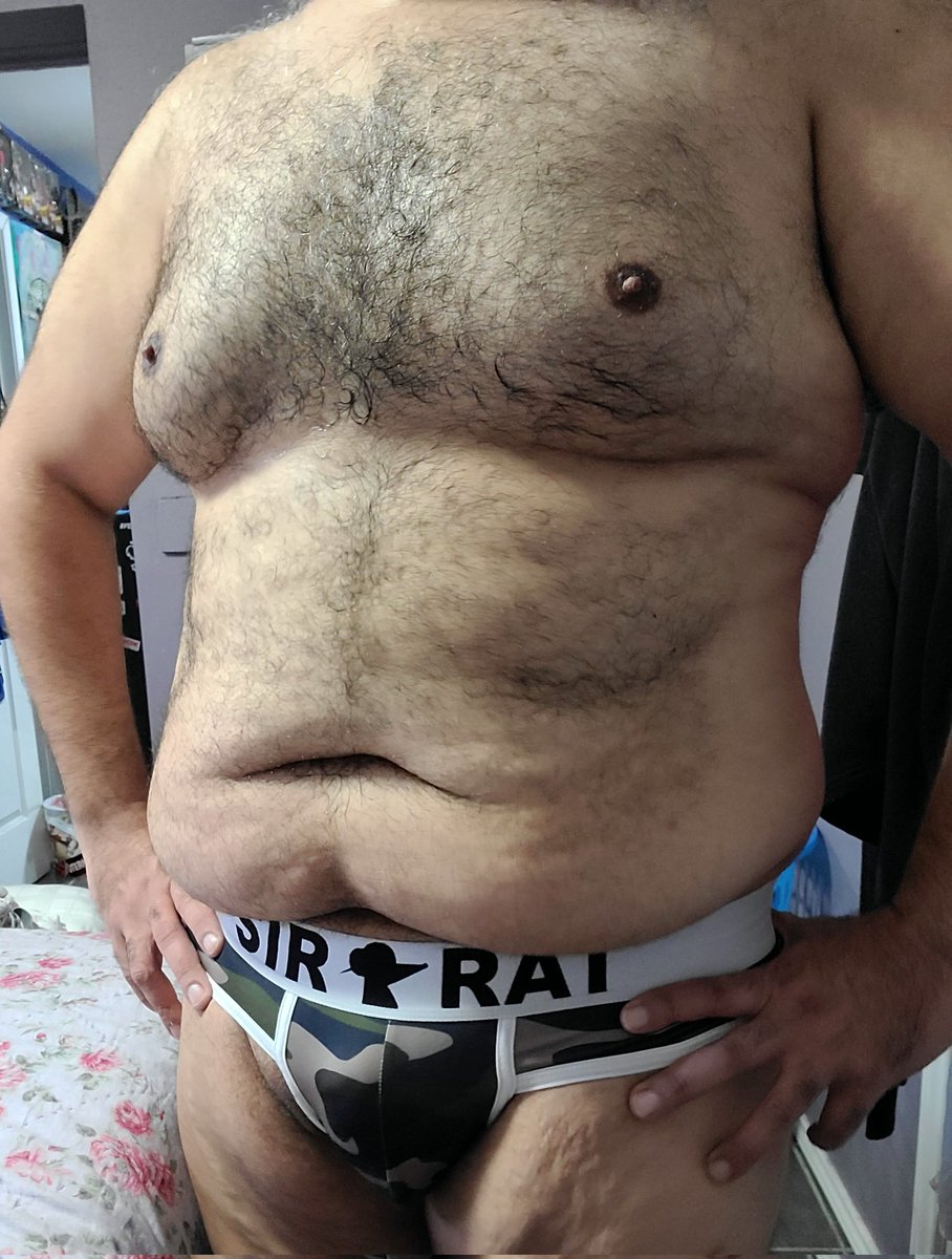 CharlieSolovair's tweet photo. These sweet pair of camo @SirRatLeather briefs are always comfy on these hot 🔥🥵 days. https://t.co/6rZ9oeBjlP