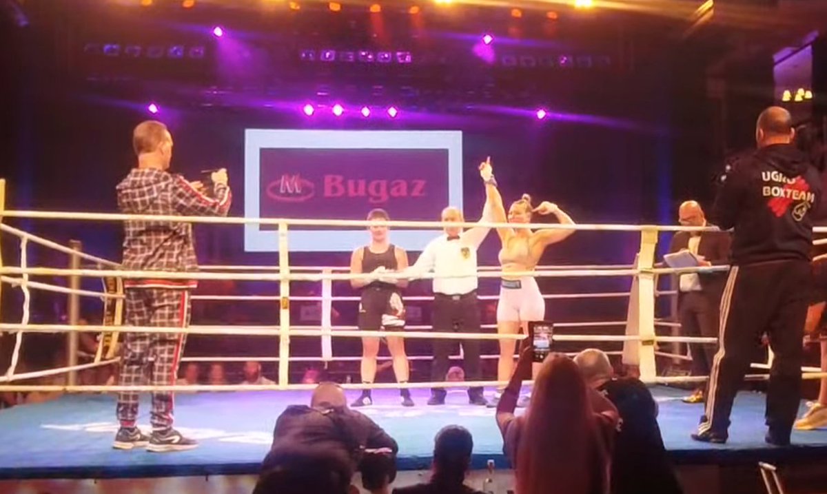 In the lightweight division, Madeleine Mohrhardt (5-0) 🇩🇪 unanimously outpoints Orsolya Moldovan (1-3) 🇭🇺 in Oberhausen, Germany.