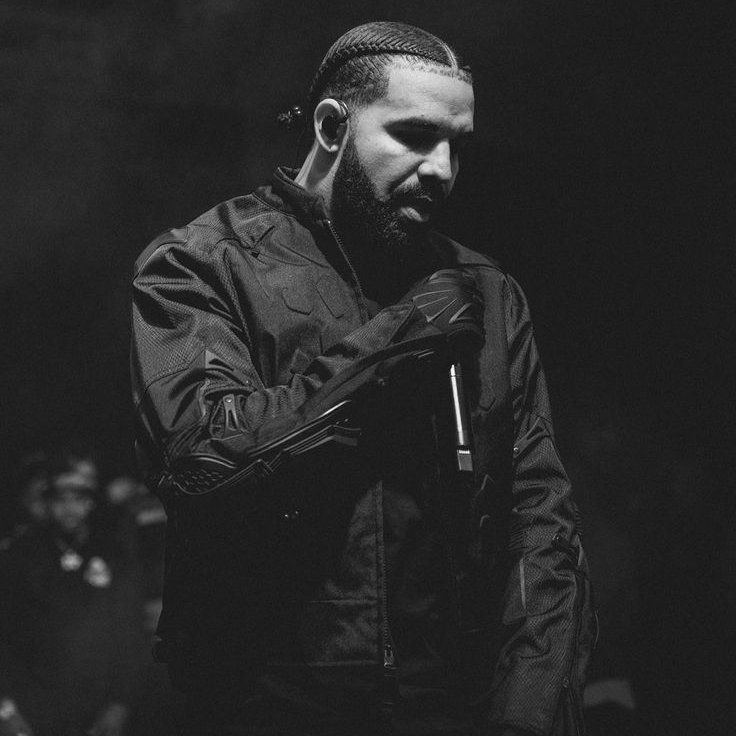 For the first time this decade there are NO Drake songs or features inside the top 20 most streamed rap songs of the week on Spotify ❌

Neither of his Kendrick Lamar disses or his new track with Sexyy Red made it this week.