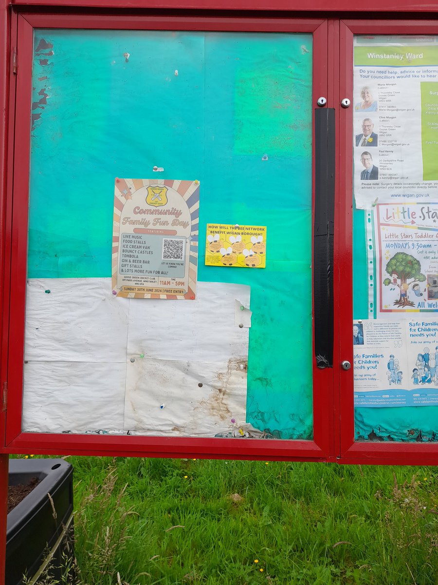 It's disappointing that the noticeboard on Clapgate Lane has been vandalised! 😥 We've secured the doors with gaffa tape to make it safe. Hopefully, repairs will be done as soon as possible! 👍 <a href="/clivemorgan1959/">Clive Morgan</a> <a href="/paultskenny/">Cllr Paul Kenny</a>