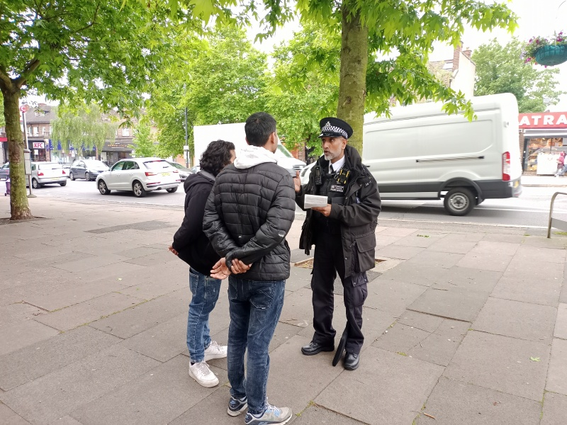 Rayners Lane Police tweet media