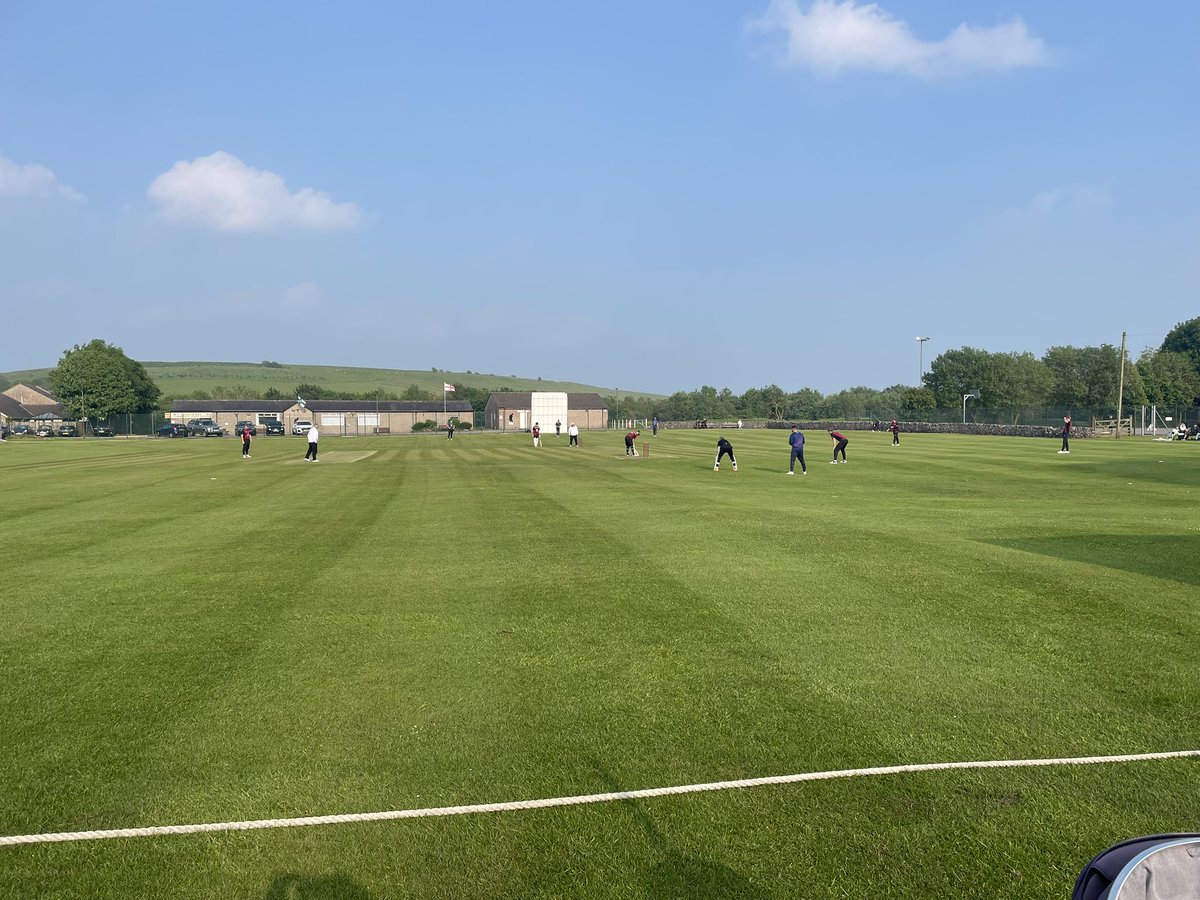 DoveHolesCC's tweet photo. Great night at Dove Holes Cricket club remembering Alan ‘Johnno’ Johnson.

Dove Holes 127/8
S Cartledge 31
H Wyatt 3 for 9

DCCL League Representative XI 129/3
J Higginbotham 69*

DCCL League Representative XI win by 7 wickets https://t.co/1Ct9Jc9QYU