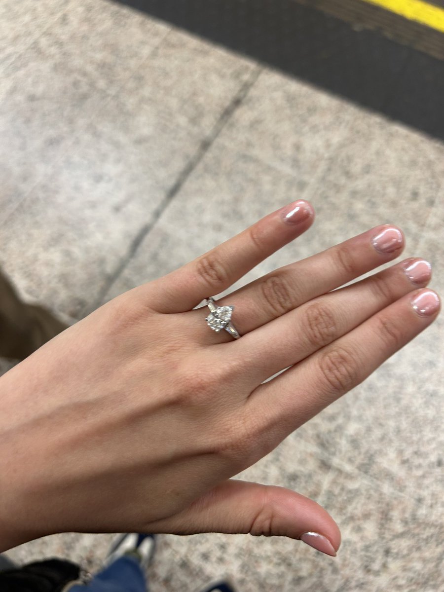 lydia hess tweet media