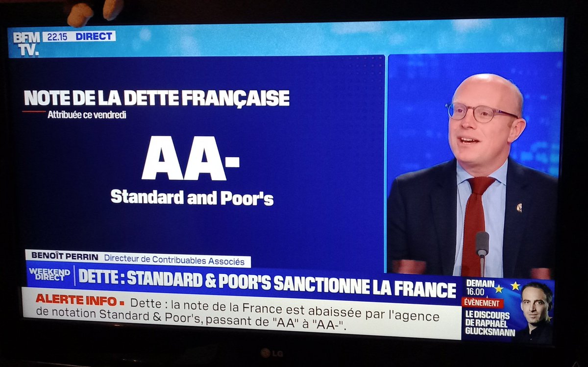 L'agence de notation Standard & Poor's dégrade la note de la France.

La gestion de Macron est désastreuse, il faut que tous les députés votent les motions de censure