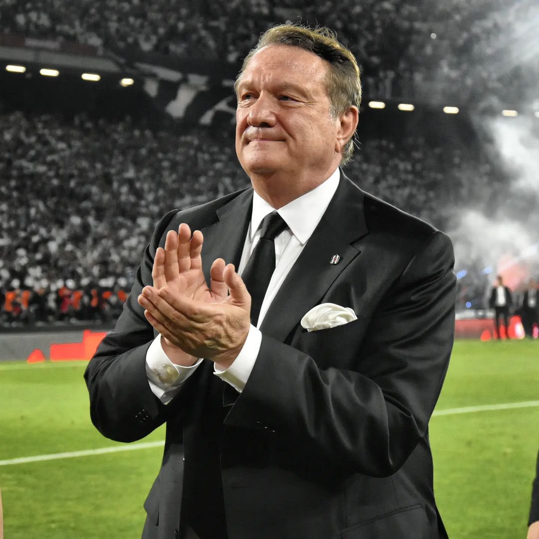 ✅ Kulübün elinden giden mal varlıklarını açıkladı bir çoğunu geri almak için mücadeleye girişti 

✅ Stadın altında kaçak imalathaneyi tespit etti gerekeni yaptı 

✅ Aşçıoğlu binasını Beşiktaşa geri kazandırdı No 1903 Kulübe kira ödemediği için yerinden çıkartıp yeniden kulübe