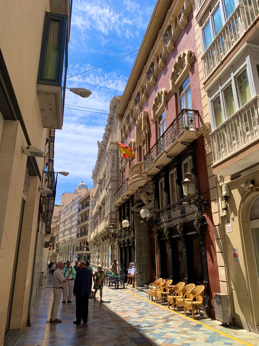 Tom Roberts tweet media