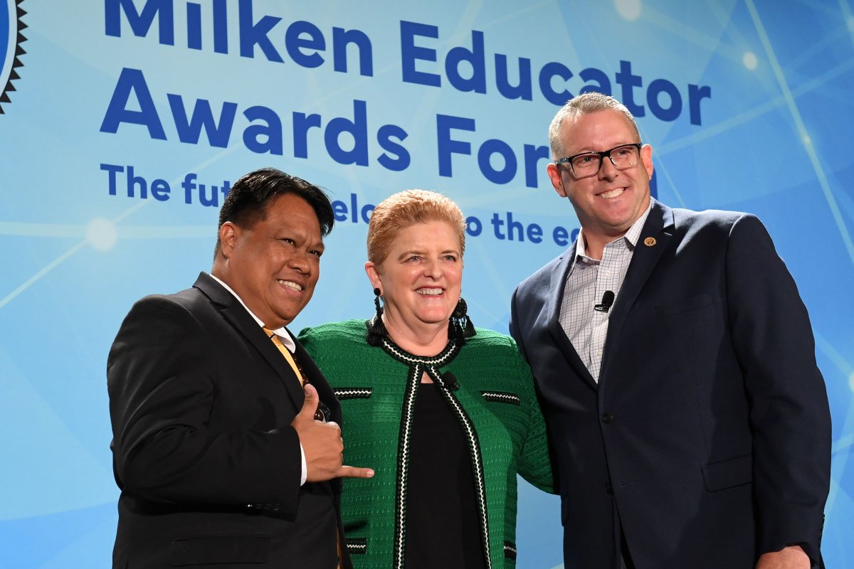 Milken's tweet photo. The countdown to our 2024 Milken Educator Awards Forum has begun! 🎉 In just five days, this year's class of #MilkenAward educators from across the country will gather in Los Angeles. Exciting sessions and connections await as they explore opportunities to celebrate, elevate and activate the teaching profession. Stay tuned for updates!

#EdChat #TeachingInAction