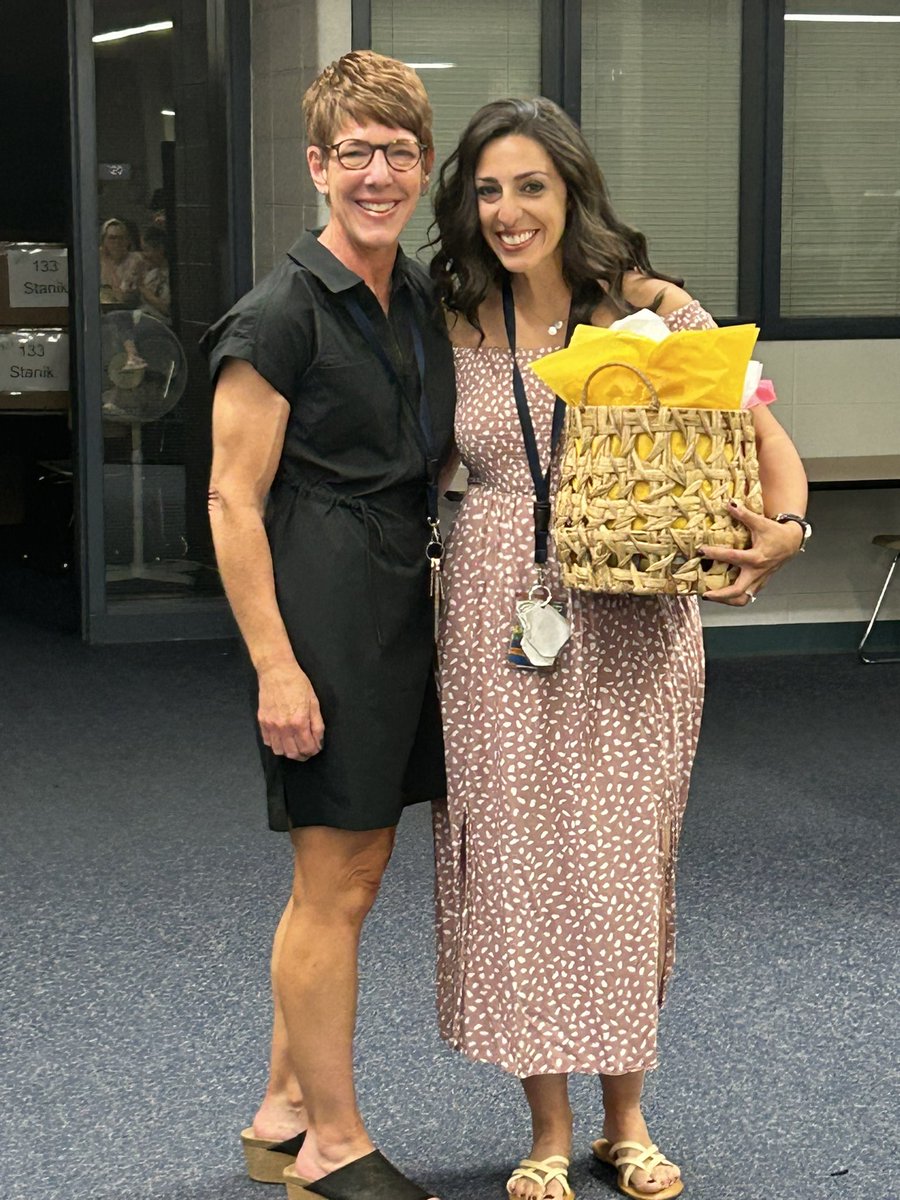 MrsSouth5's tweet photo. This morning was full of gratitude! Cheers! Congratulations on your retirements Mrs Russell, Mrs Kassen, Mrs Porter and all our best to Mrs Palumbo at Kendall!🐯@brookstigers #OnceATigerAlwaysATiger #UntilLater https://t.co/uGVC51QSNW